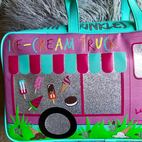 Betsey Johnson Ice Cream Truck Sprinkl Cooler Tote - Picture 7 of 8